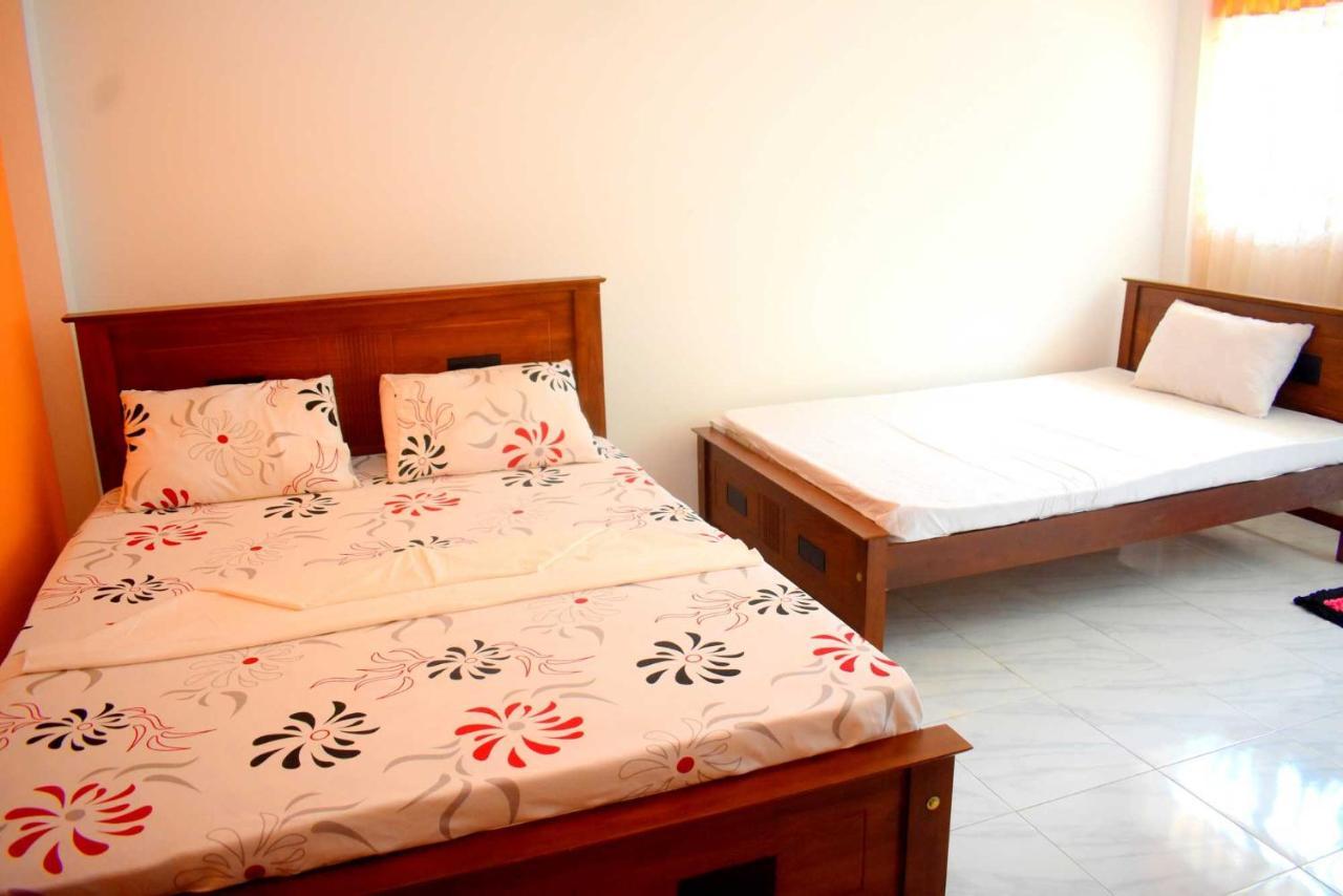 Sri Mayura Holiday Resort Kataragama Eksteriør bilde