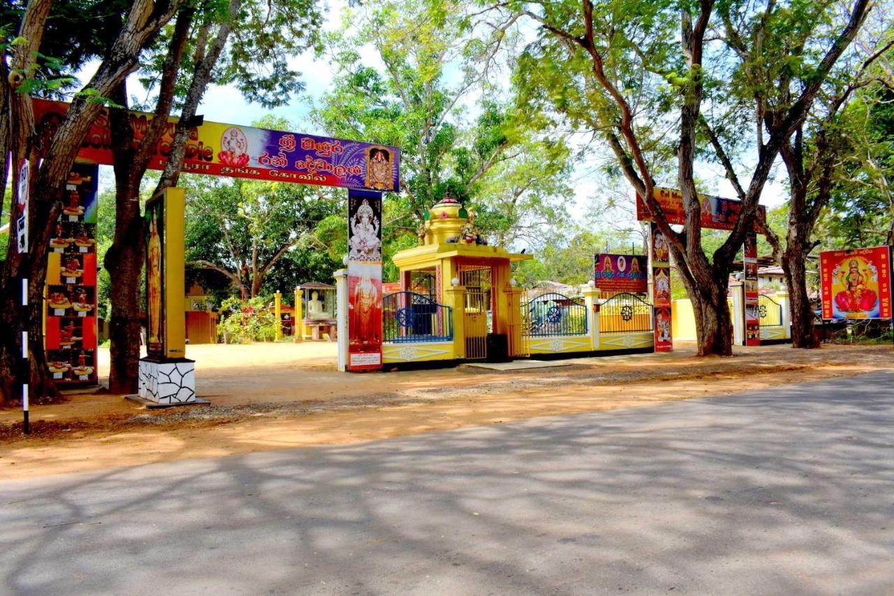 Sri Mayura Holiday Resort Kataragama Eksteriør bilde